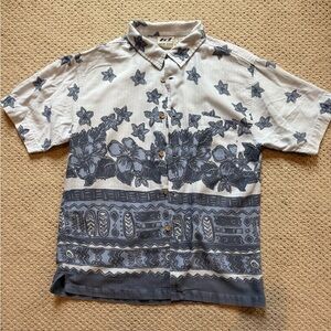 Light Gray Hawaiian-Print Short Sleeve Button-Down Shirt Men’s size L